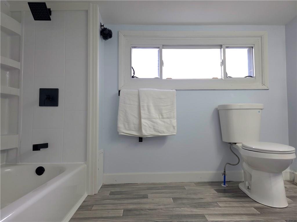 84 Crossridge Road Charleroi, PA 15022 - Photo 34 of 35 a bathroom with a toilet and a bathtub