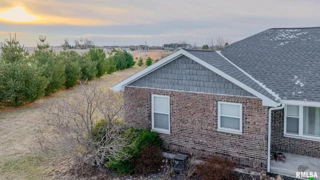 $480,000 | 7512 Southway Court, Payson, IL 62360