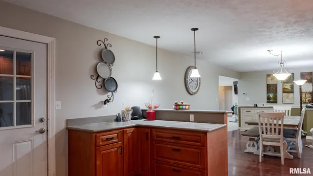 $480,000 | 7512 Southway Court, Payson, IL 62360