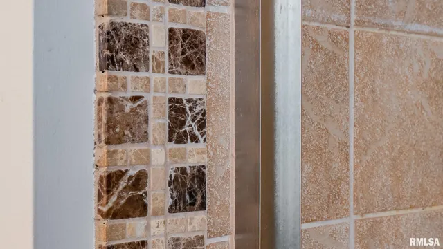 $480,000 | 7512 Southway Court, Payson, IL 62360