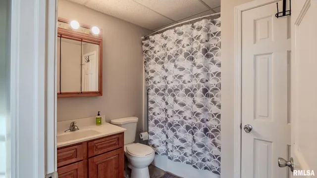 $480,000 | 7512 Southway Court, Payson, IL 62360