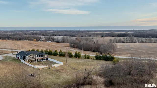 $495,000 | 7512 Southway Court, Payson, IL 62360