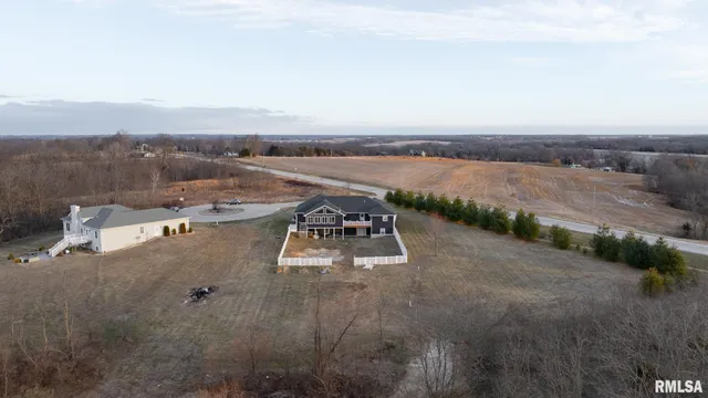 $480,000 | 7512 Southway Court, Payson, IL 62360