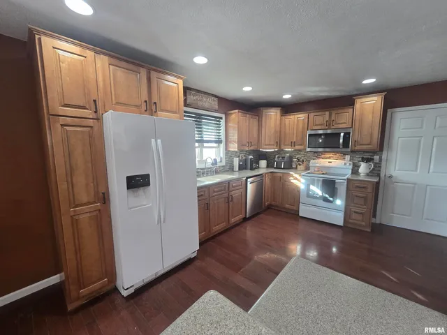 $480,000 | 7512 Southway Court, Payson, IL 62360