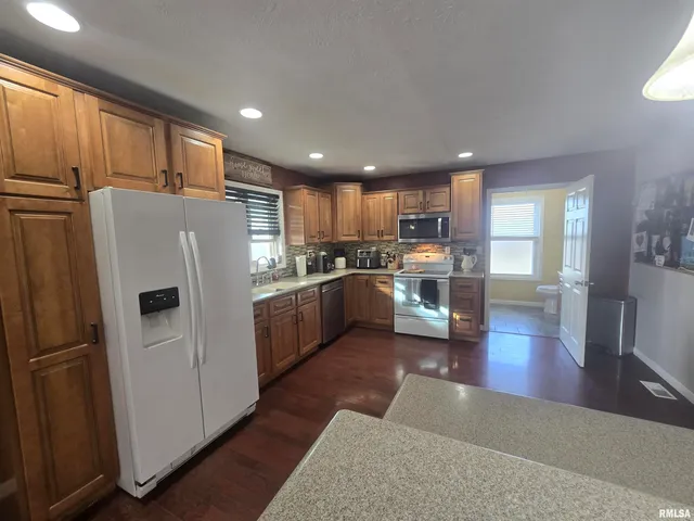 $495,000 | 7512 Southway Court, Payson, IL 62360