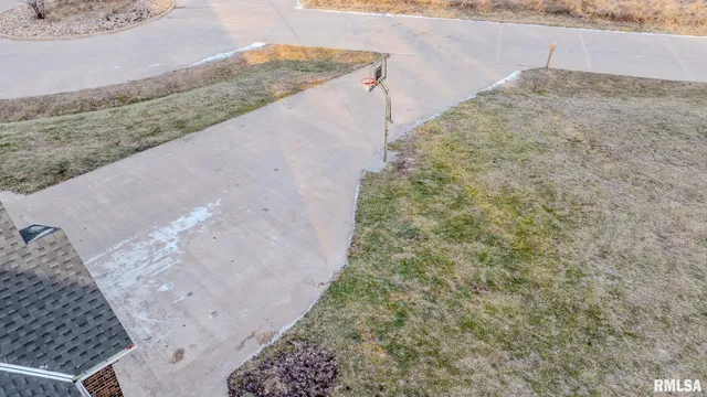 $495,000 | 7512 Southway Court, Payson, IL 62360