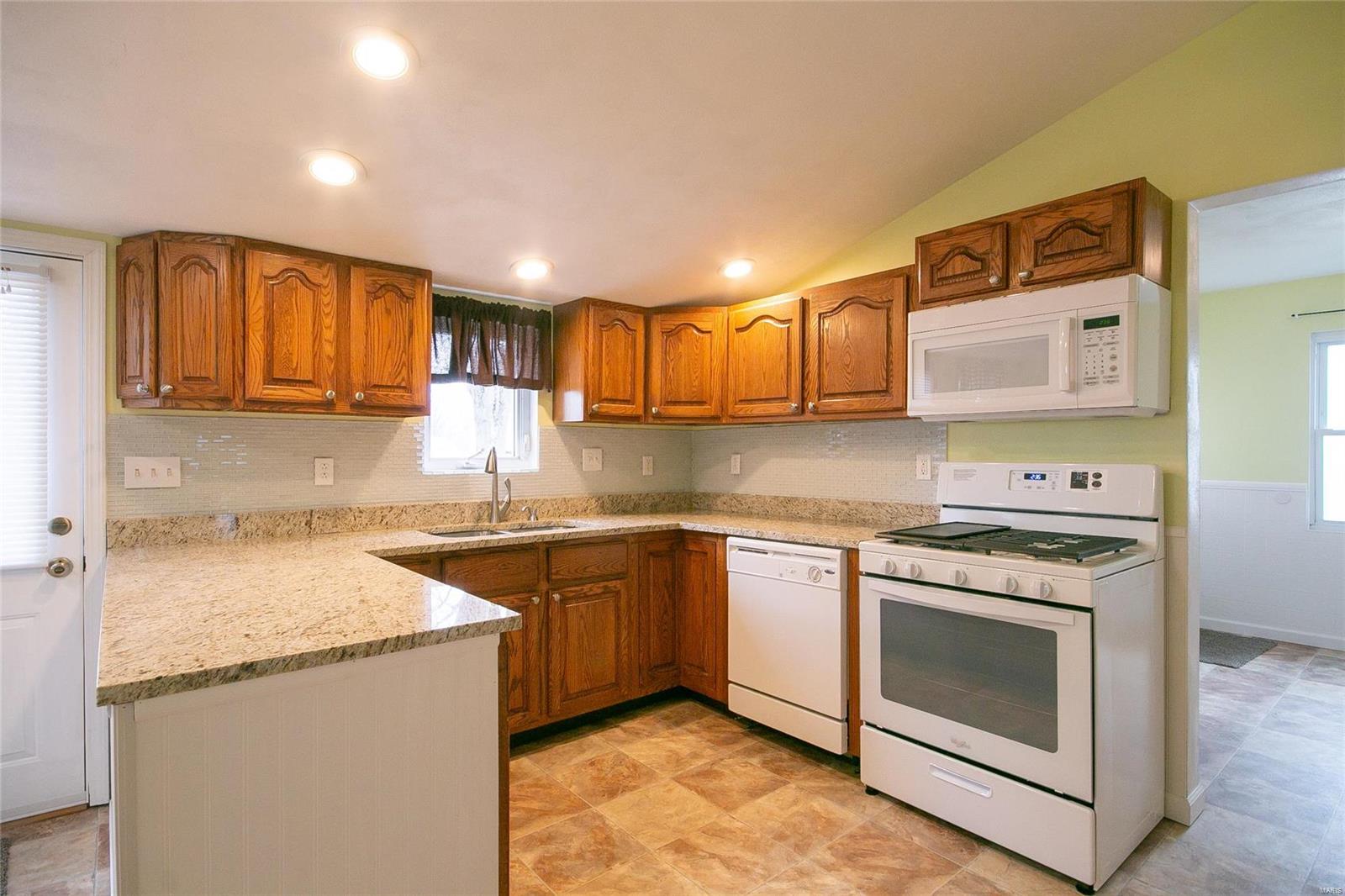 623 Morrison Avenue Waterloo, IL 62298 - Photo 16 of 47 Gallery Image 16