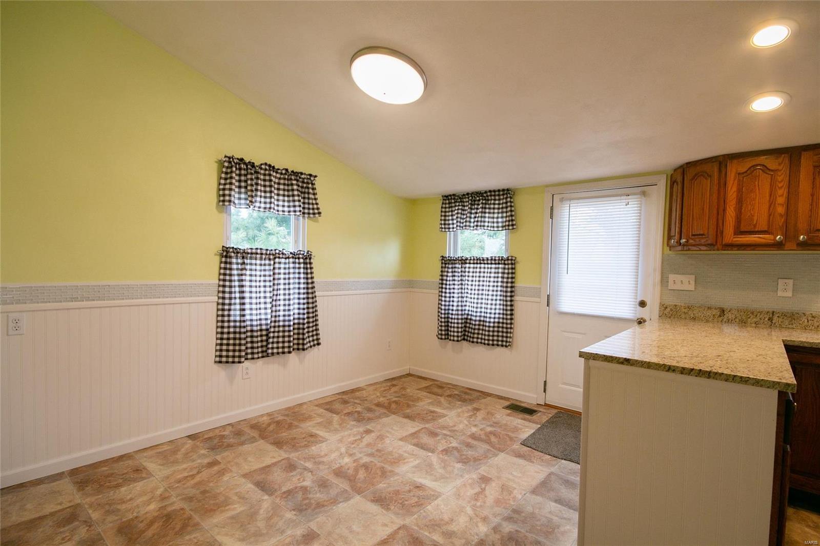 623 Morrison Avenue Waterloo, IL 62298 - Photo 17 of 47 Gallery Image 17
