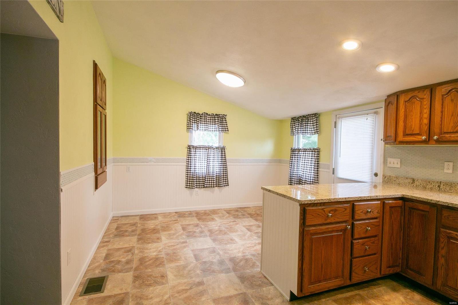623 Morrison Avenue Waterloo, IL 62298 - Photo 18 of 47 Gallery Image 18