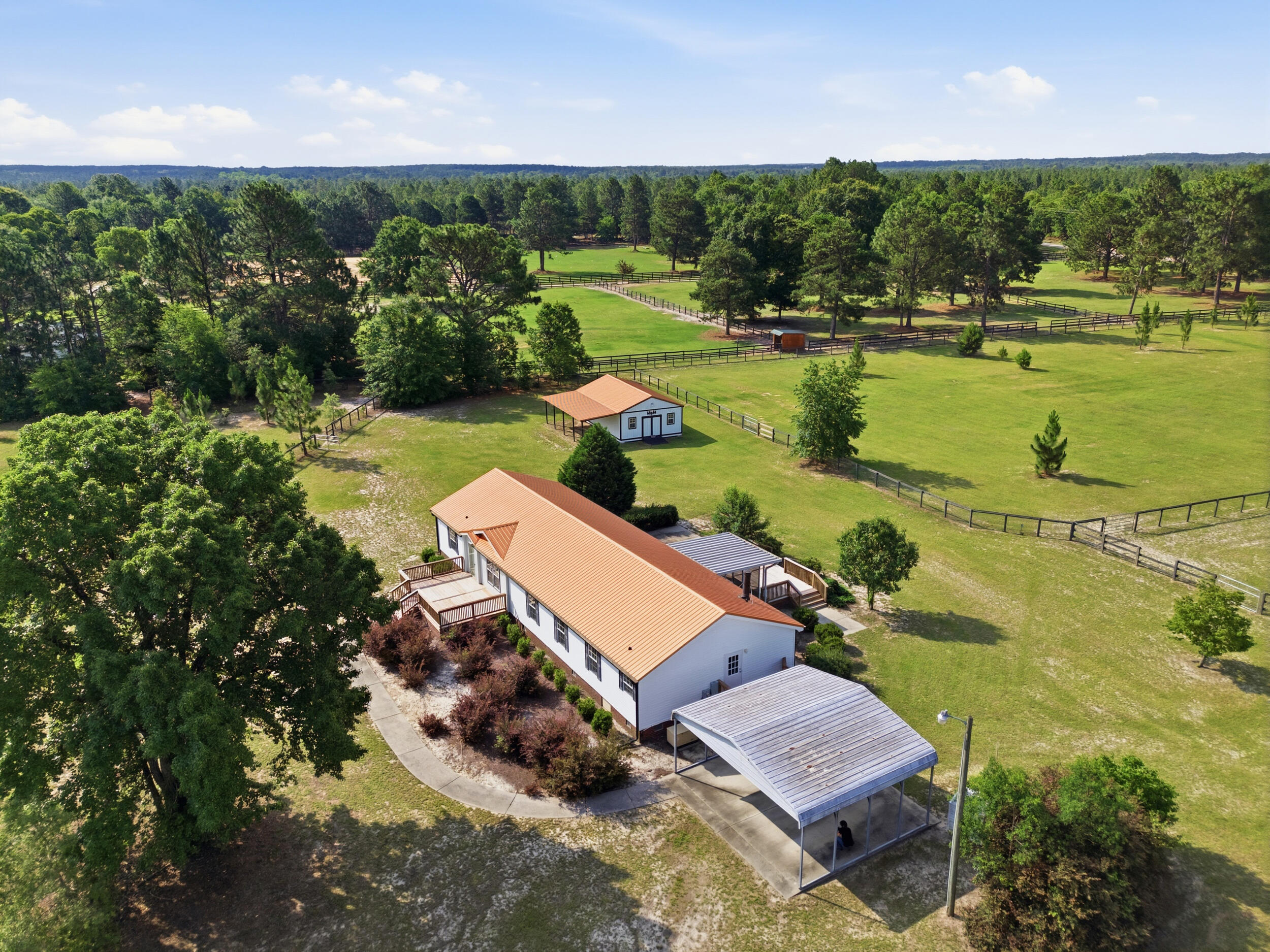 685 Centerwood Road Williston, SC 29853 - Photo 38 of 42