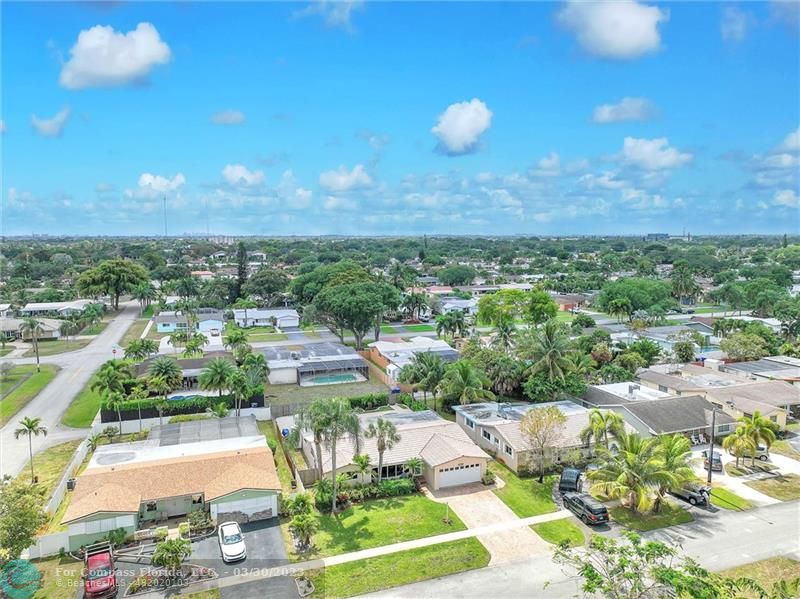5206 Cleveland Street Hollywood, FL 33021 - Photo 42 of 49 a view of a city