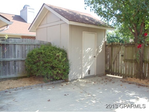 1861 Quail Ridge Road, Unit B Greenville, NC 27858 - Photo 10 of 19 Additional Photo