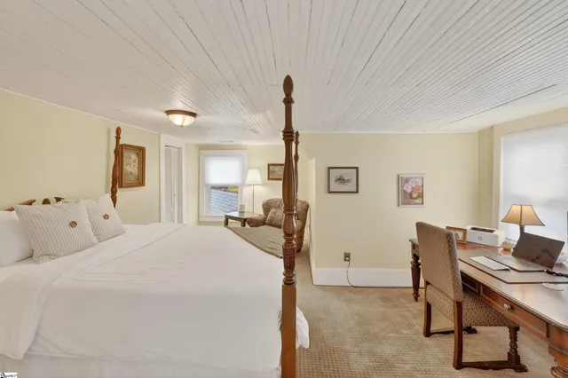 $569,900 | 200 East Greenwood Street, Landrum, SC 29356