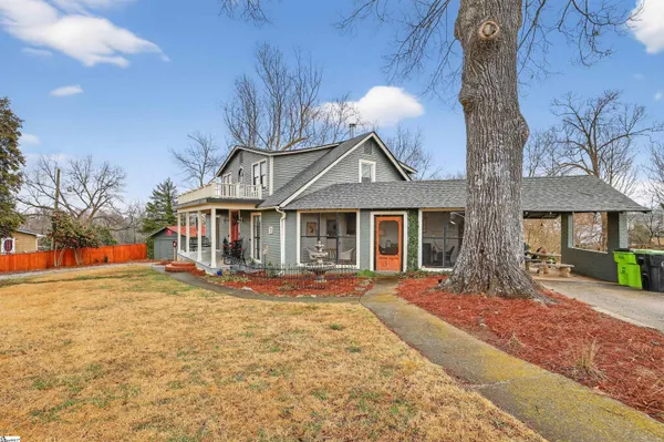 $527,900 | 200 East Greenwood Street, Landrum, SC 29356
