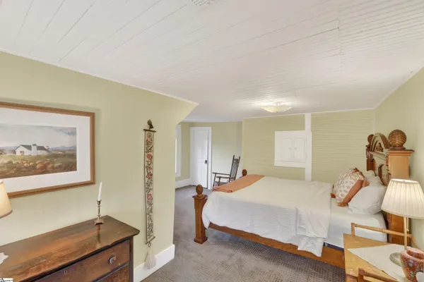 $527,900 | 200 East Greenwood Street, Landrum, SC 29356