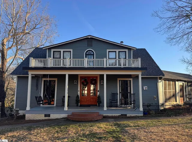$569,900 | 200 East Greenwood Street, Landrum, SC 29356