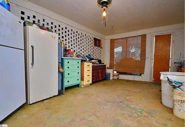 $527,900 | 200 East Greenwood Street, Landrum, SC 29356