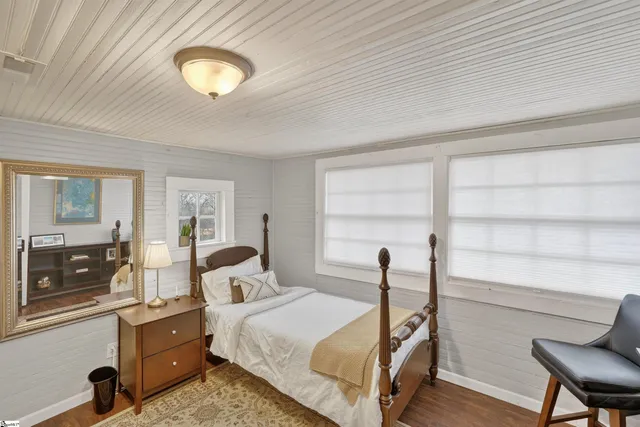 $569,900 | 200 East Greenwood Street, Landrum, SC 29356