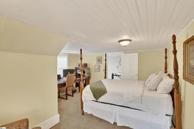 $569,900 | 200 East Greenwood Street, Landrum, SC 29356