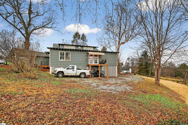 $569,900 | 200 East Greenwood Street, Landrum, SC 29356