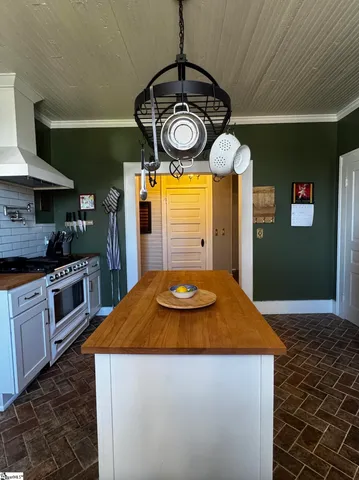 $585,000 | 200 East Greenwood Street, Landrum, SC 29356