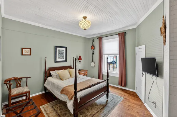 $527,900 | 200 East Greenwood Street, Landrum, SC 29356