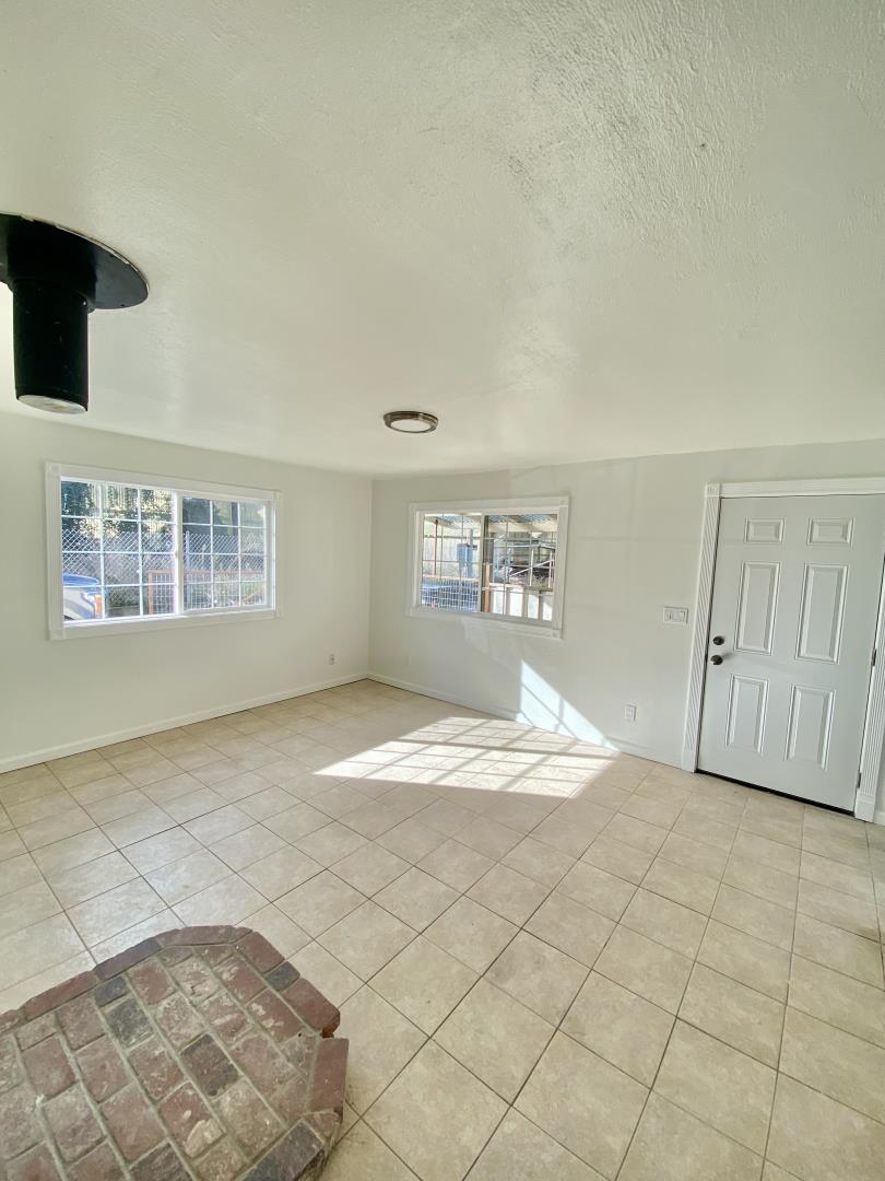 155 Johnson Road Watsonville, CA 95076 - Photo 2 of 18 Gallery Image 2