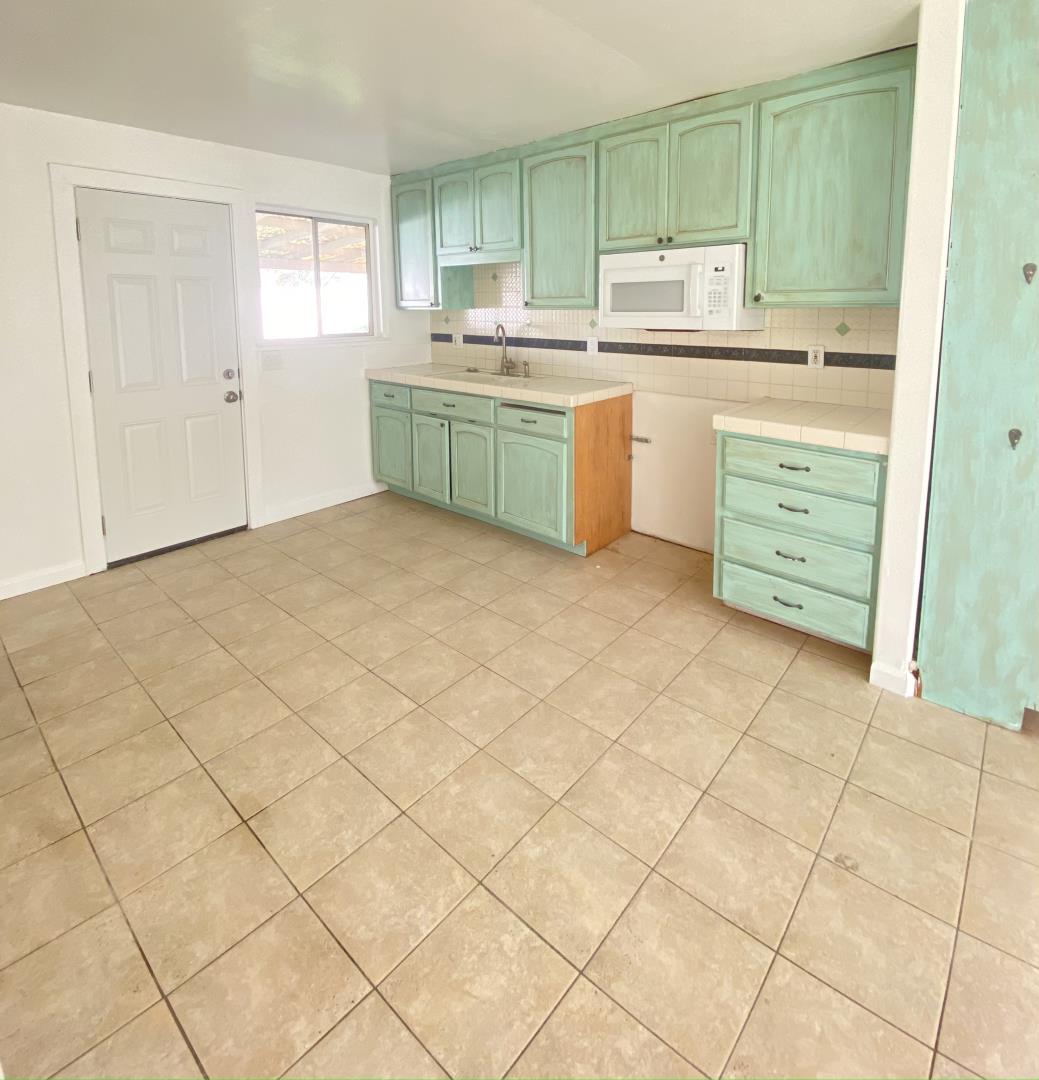 155 Johnson Road Watsonville, CA 95076 - Photo 6 of 18 Gallery Image 6