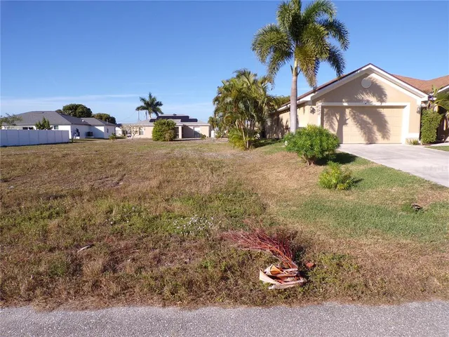 $51,990 | 105 Northwest 9th Terrace, Cape Coral, FL 33993