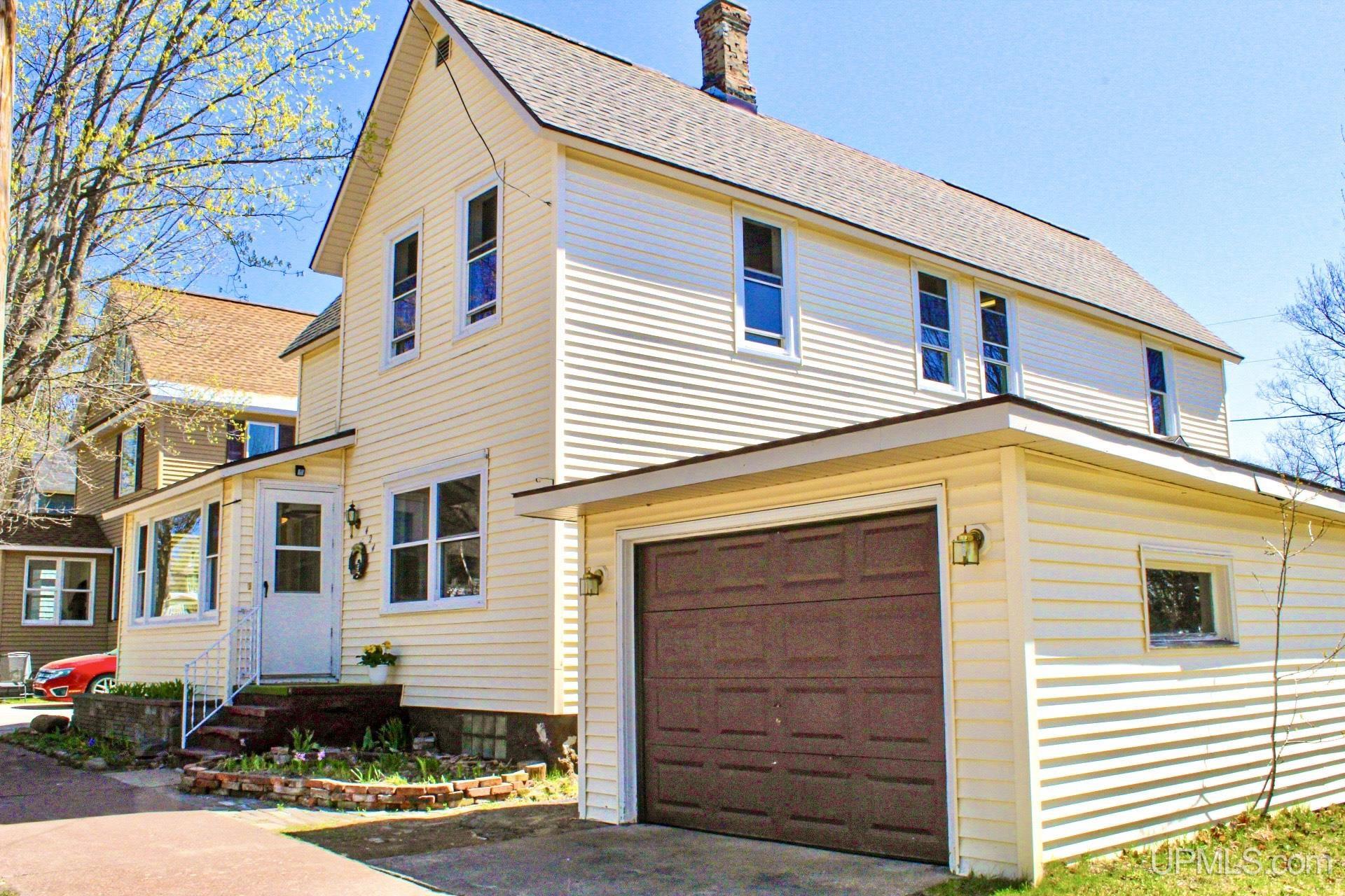 424 Tamarack Street Laurium, MI 49913 - Photo 2 of 39