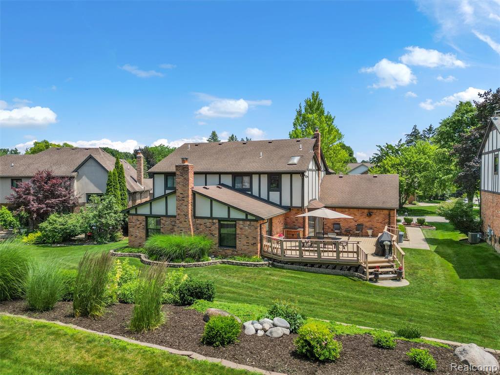 1732 Rapids Way Rochester Hills, MI 48309 - Photo 35 of 37