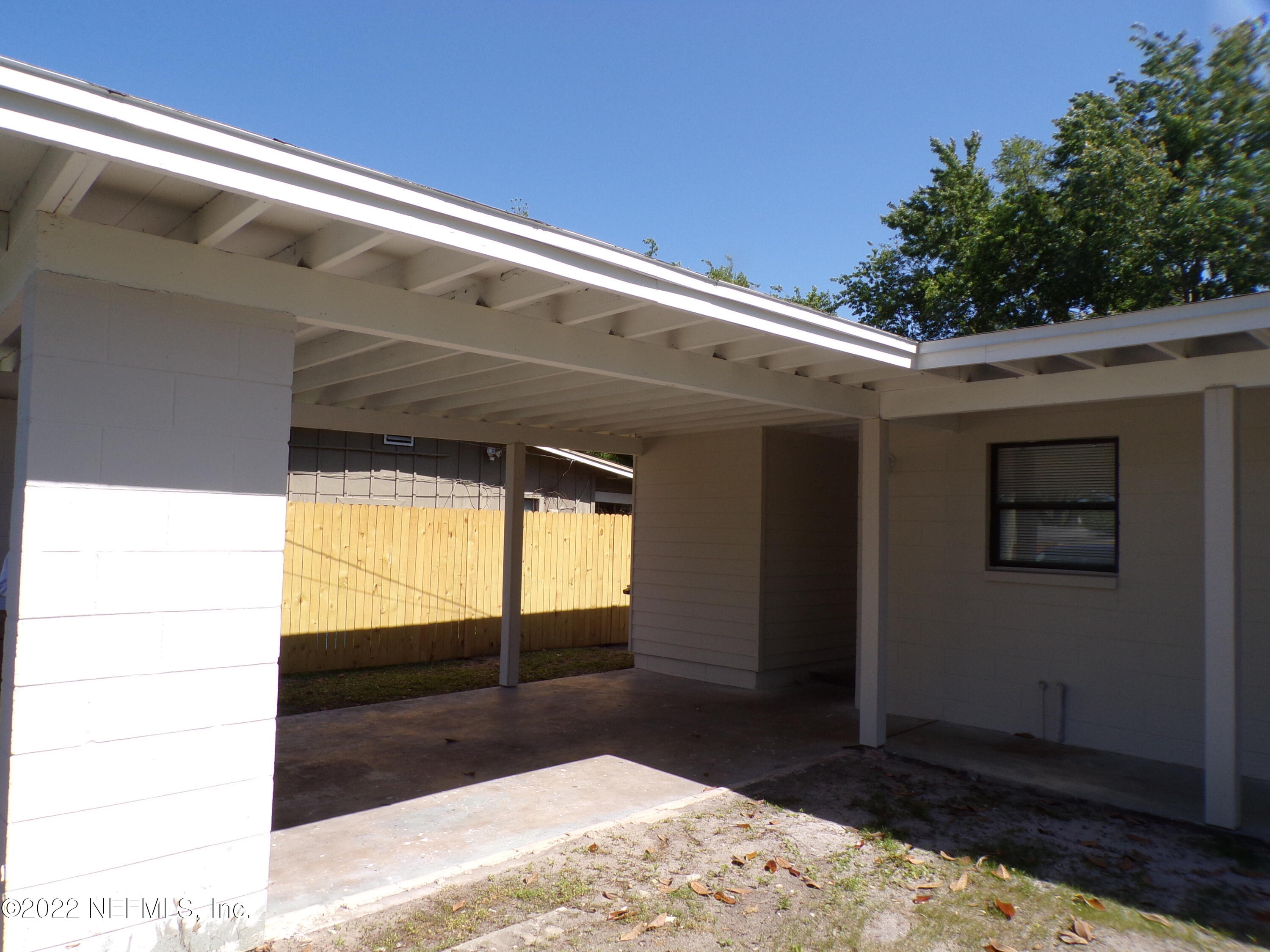 7424 Strato Road Jacksonville, FL 32210 - Photo 4 of 16 a view of outdoor space