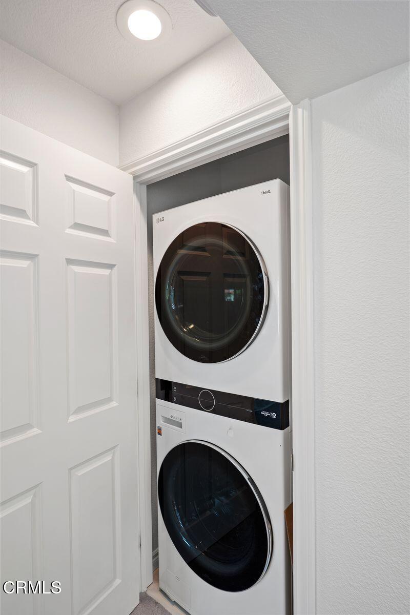 1941 Majorca Drive Oxnard, CA 93035 - Photo 23 of 39 washer dryer