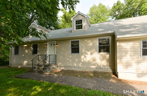 $599,900 | 53 Holbrook Road, Seymour, CT 06483