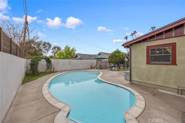 $2,350 | 1236 North Michigan Avenue, Pasadena, CA 91104