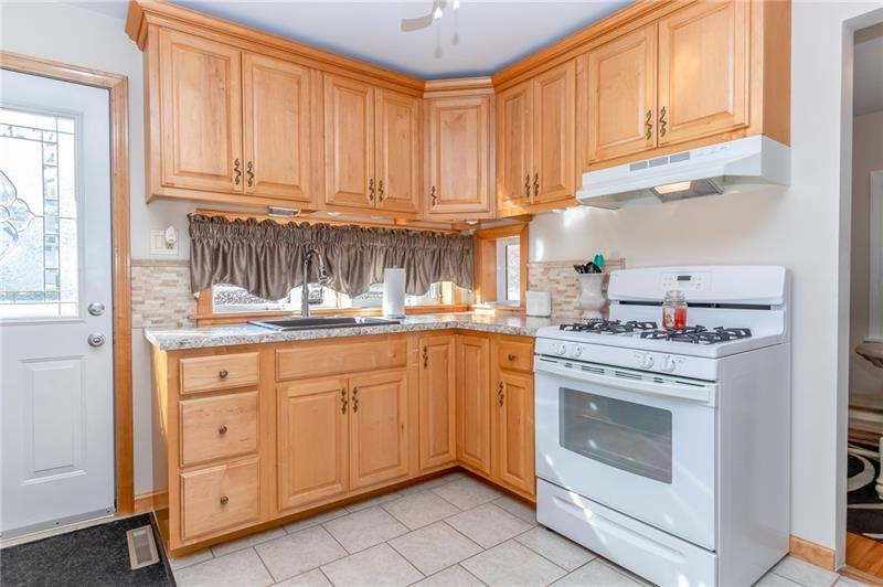 158 Ridge Road Aliquippa, PA 15001 - Photo 5 of 15 Gallery Image 5