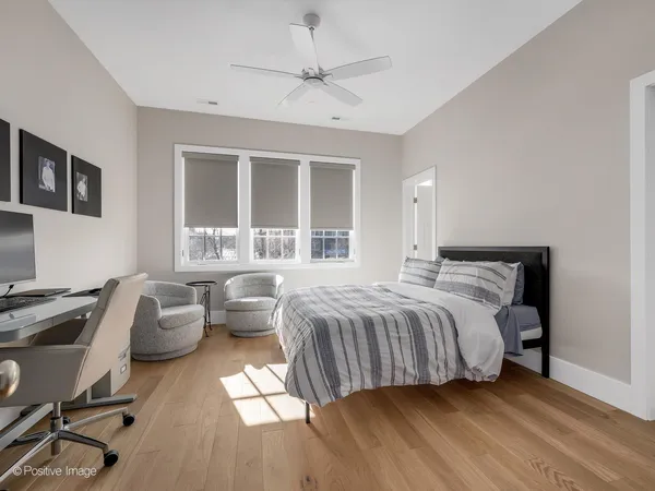 $1,384,000 | 225 Burlington Avenue, Unit TH1, Clarendon Hills, IL 60514
