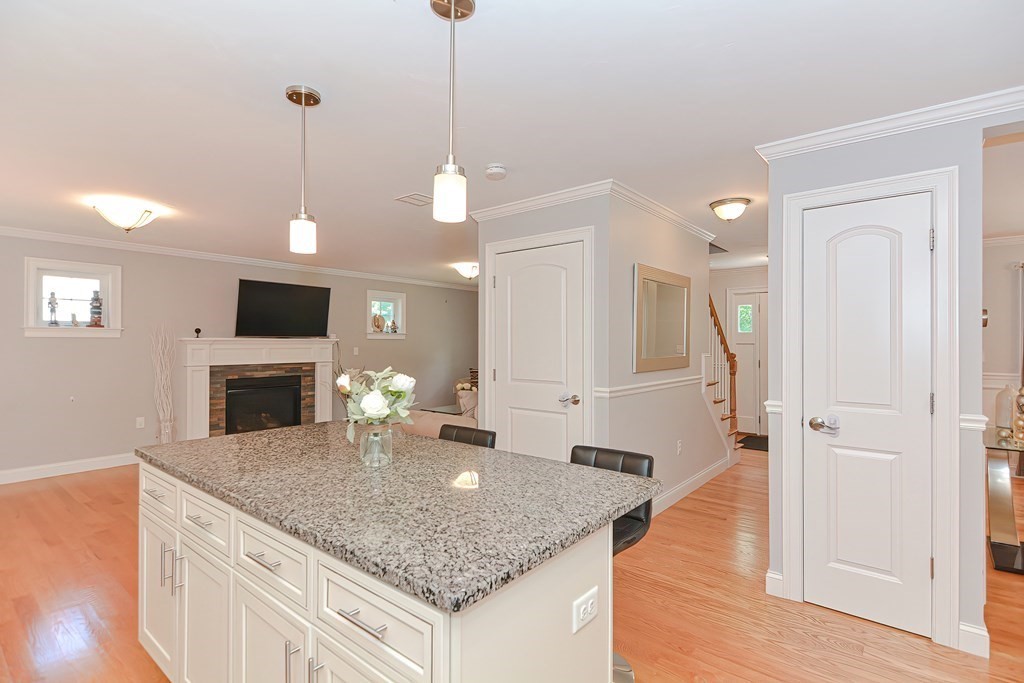 77 Westdale Road Holbrook, MA 02343 - Photo 14 of 38