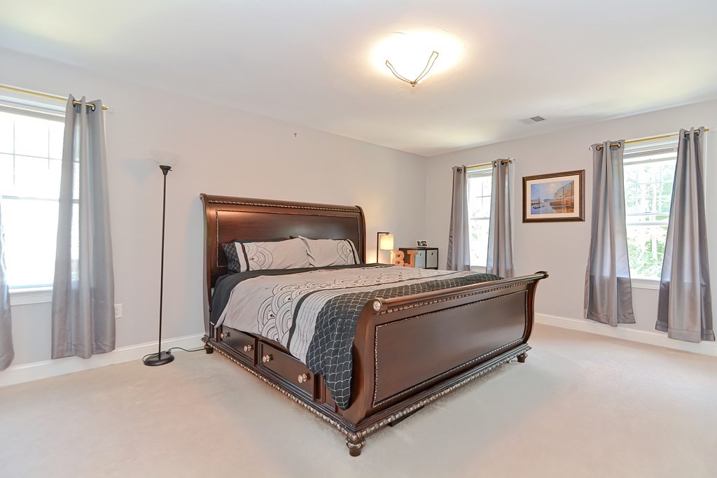 77 Westdale Road Holbrook, MA 02343 - Photo 21 of 38