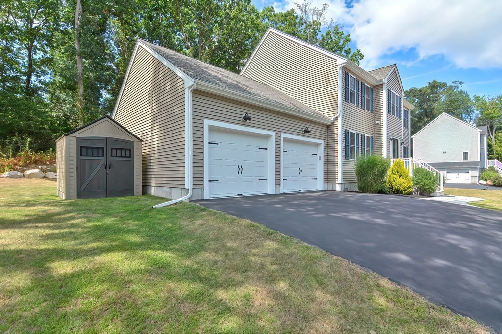 77 Westdale Road Holbrook, MA 02343 - Photo 3 of 38