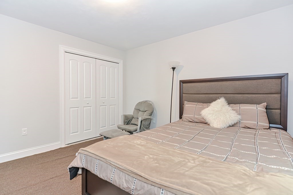 77 Westdale Road Holbrook, MA 02343 - Photo 32 of 38