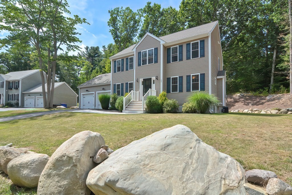 77 Westdale Road Holbrook, MA 02343 - Photo 4 of 38