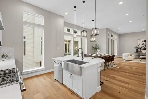 $499,900 | 1193 West 19th Street, Houston, TX 77008