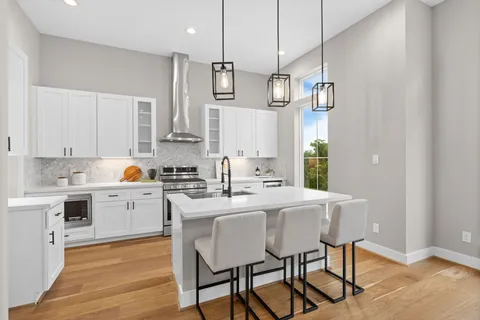 $499,900 | 1193 West 19th Street, Houston, TX 77008