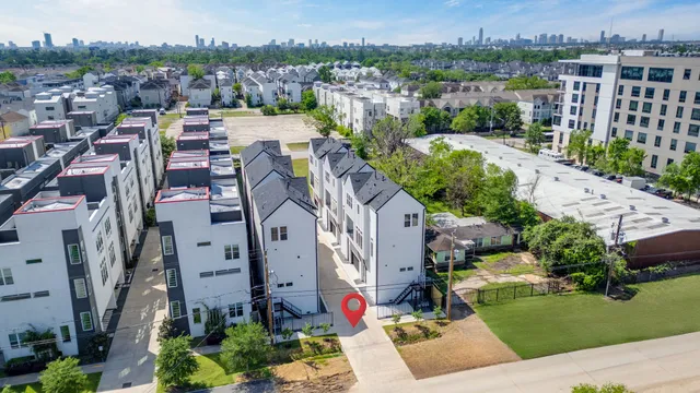 $499,900 | 1193 West 19th Street, Houston, TX 77008