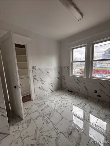 $1,400 | 432 Wohlers Avenue, Unit 1, Buffalo, NY 14208