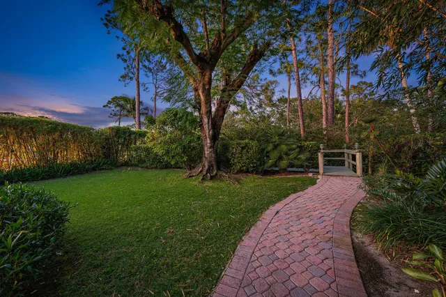 $3,999,999 | 18907 Southeast Loxahatchee River Road, Jupiter, FL 33458
