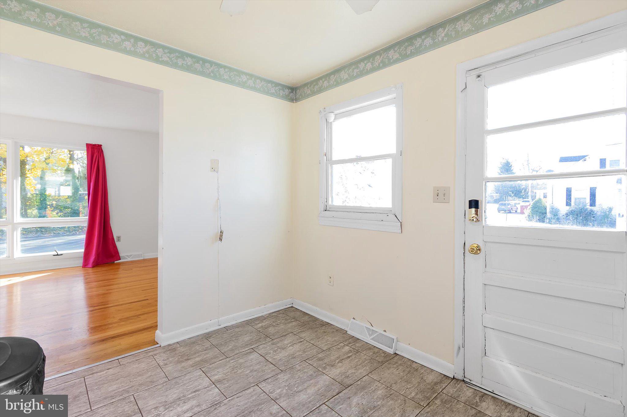 227 East 2nd Avenue Ranson, WV 25438 - Photo 14 of 33