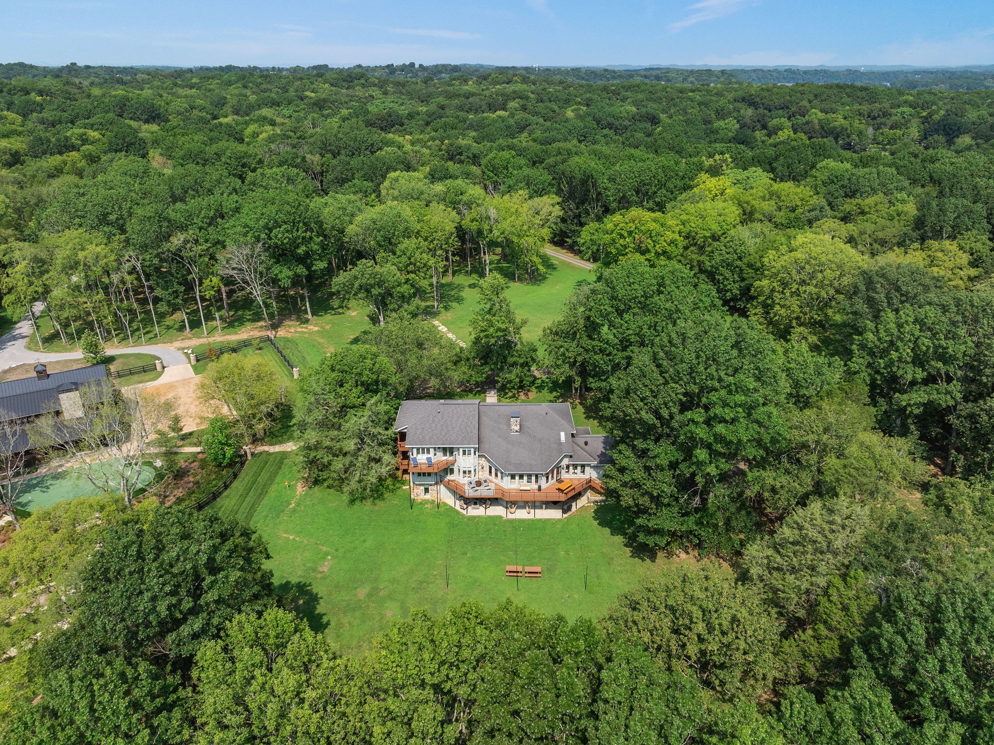 8530 Saundersville Road Mount Juliet, TN 37122 - Photo 3 of 77