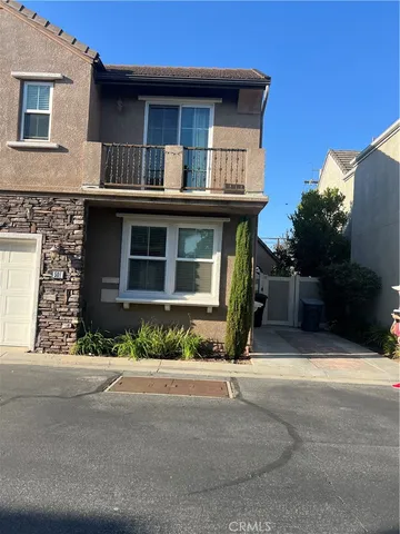 $5,600 | 2889 Plaza Del Amo, Torrance, CA 90503